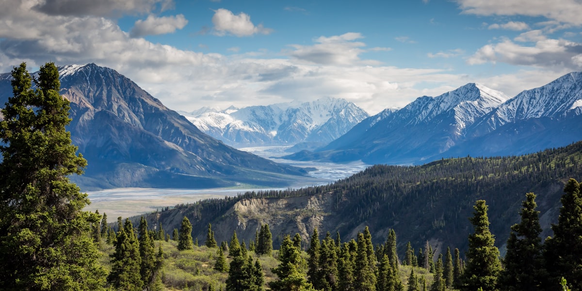 Stations et outdoor : raconter la montagne toute l'année